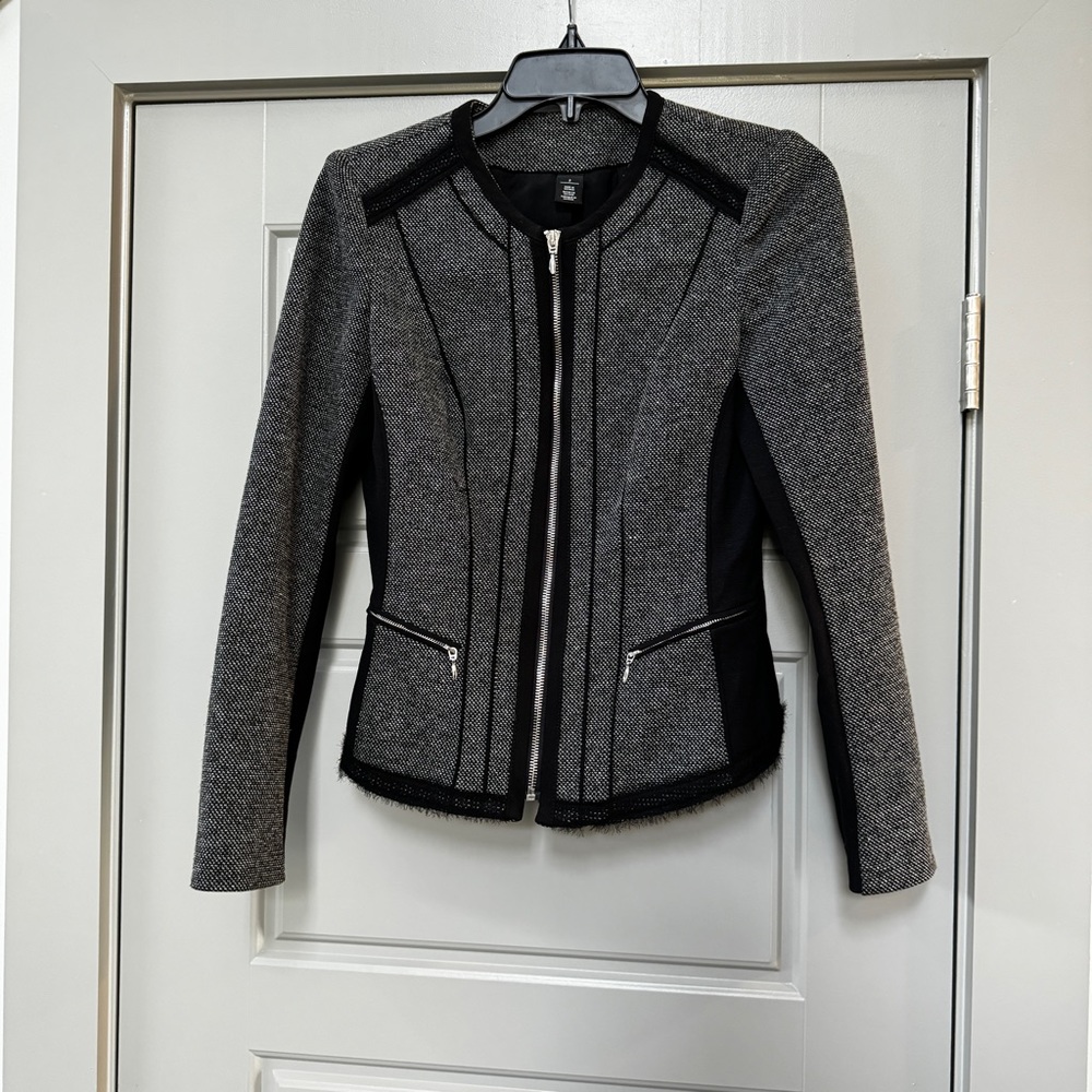 WHITE HOUSE BLACK MARKET | Gray tweed zipper blazer